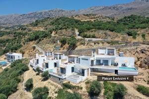 Pyrgos Exclusive , Sea View & Private Pool