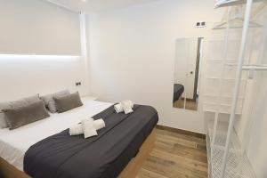 DIFFERENTFLATS Eucalyptus