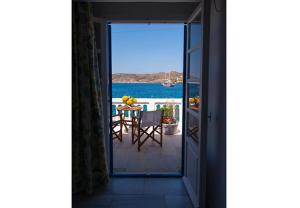 Katapola Vekris apartments Amorgos Greece