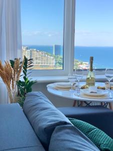 Arcadia Sunrise Sea View Apartment