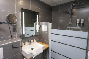 Hotels Hotel La Reserve de Brive : photos des chambres