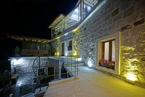 Deluxe Double Room room in Vigneron Cave Hotel