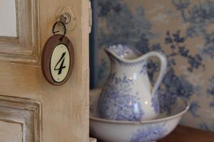 Domaine du Buc, Le Château