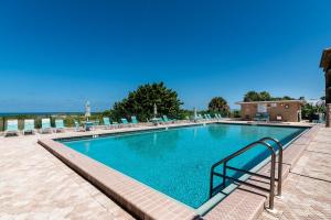 Reflections Gulf Front Condo With Ocean Views