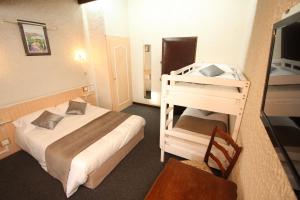 Hotels La Chaumiere : photos des chambres