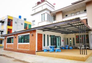 Fang Villa Hotel