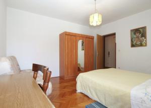 Apartments Evelina 1057