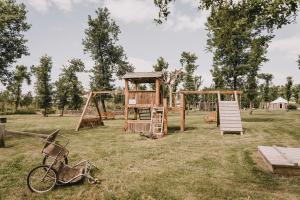 B&B / Chambres d'hotes Le Domaine de Petiosse : Suite Familiale Deluxe
