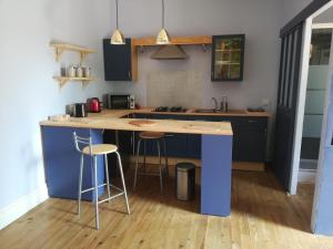 Maisons d'hotes STUDIO INDEPENDANT ET TINY HOUSE DANS FERME 18eme : photos des chambres