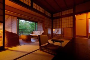 伊豆 Seiryu-so 5つ星 宿泊施設 ロビー