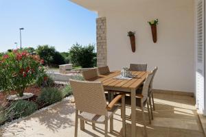 Holiday Home Piccolo Paradiso by Rent Istria