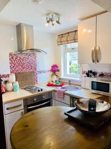 Twin Room with Kitchen room in Beaches
