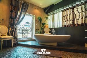 Maisons d'hotes Villa St Jean SUITE Romantique : photos des chambres