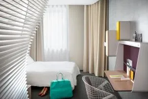 Okko Hotels Nantes Château (OKKO Hotels Nantes Centre Ville)