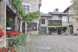 Hotels Hostellerie du Vieux Perouges : photos des chambres