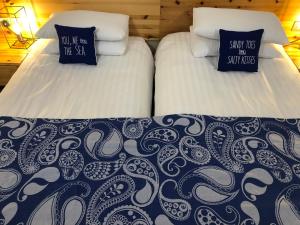 The Waterside Apartment 112 Harbour Mills