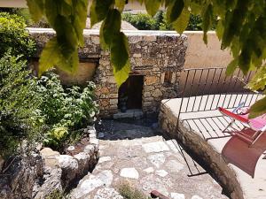 LES VIGNES de la TOUR SAINT-BLAISE photo 9
