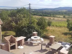 Balázs-hegyi Vendégház - 鲍洛托瑙考利