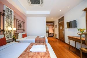 WOO Gallery & Boutique hotel