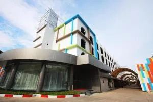 Royal Delight Hotel - Ban Bang Bamru