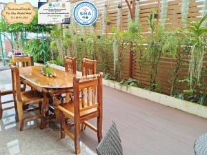 Mei Zhou Phuket Hotel - SHA Plus