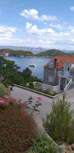 New studio app for 2 