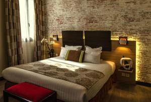 Hotels Au Grand Hotel de Sarlat - Pavillon de SELVES : photos des chambres