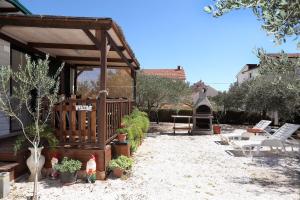 Olive garden Trogir - mobil home