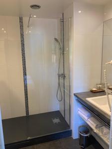 Hotels Au Grand Hotel de Sarlat - Pavillon de SELVES : photos des chambres