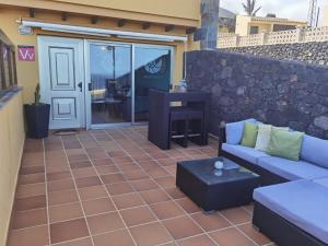 Nautilus I: Casa con terraza y vistas al mar, La Caleta - El Hierro