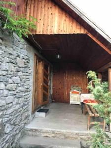 Pace in Kuvaszó-Casă la cheie