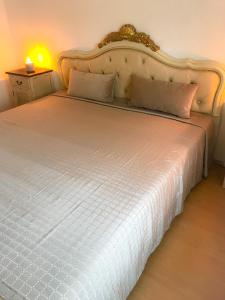 "Casa20200" 2 x Apartments je 150qm für Business, Familien, Gruppen, Handwerker 15min von BERLIN, Erdbeerhof, Outlet B5, 5min vom See Falkensee !! 2 Apartment each 150qm for BUSINESS , FAMILIES 15min from BERLIN!!