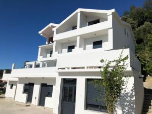 Apartments Palit Rab 