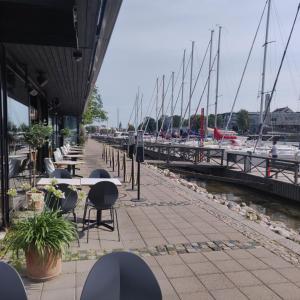 Riverside Lux with 2 bedrooms, Car Park garage and Sauna