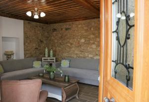 Vasilis House