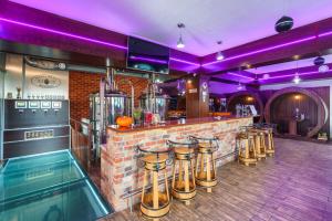 Dworek Nad Stawem & Łaźnia Piwna