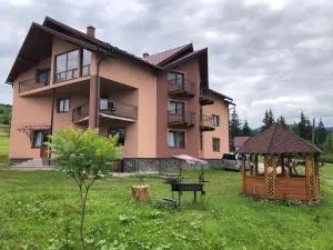 Дзвін Карпат - 拉泽希纳