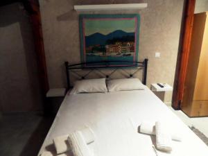 Artemis Studios & Apartments