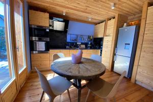 Chalets le Serre Barbin : Chalet ensoleille, tout confort : photos des chambres