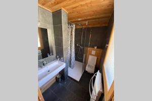 Chalets le Serre Barbin : Chalet ensoleille, tout confort : photos des chambres