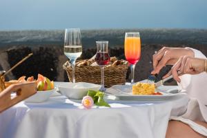 Adamant Suites