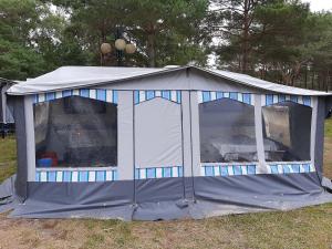 Kemping w Chałupach z dużym przedsionkiem parkingiem deska Windsurfingowa w cenie animacje dla dzieci
