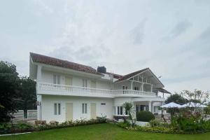 RedDoorz Plus @ Megamendung Puncak 2