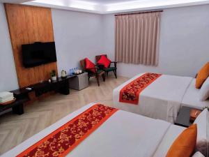 Deluxe Quadruple Room with Bathtub