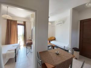 Domaine Papakonstantis Apartments To Let