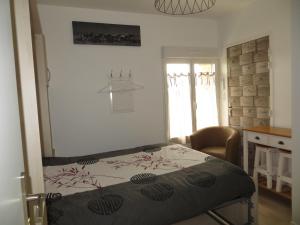 Appart'hotels Les Studios-Hotel de Sommieres : Studio avec Terrasse