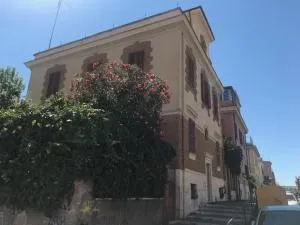 Hotel Lodi - 弗拉斯卡蒂