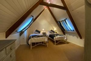 Maisons de vacances Priory at Kergudon Gites : photos des chambres