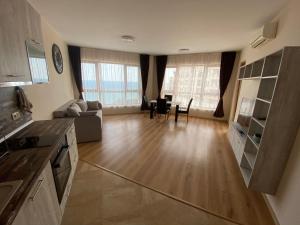 Elegantz Apartments 1