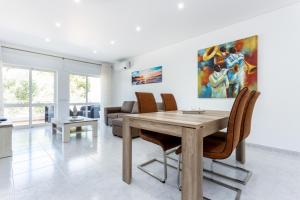 Downtown Lovers Home by Seewest